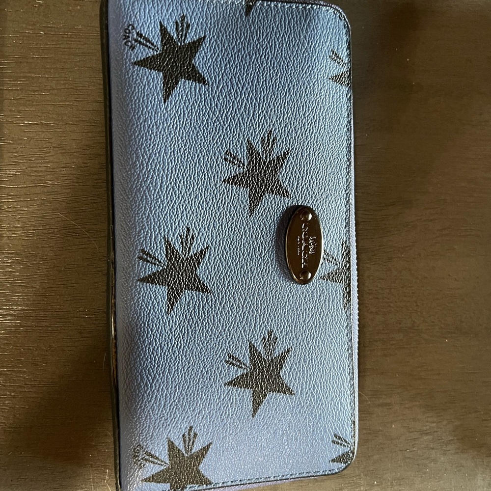 Brand new without tags coach wallet